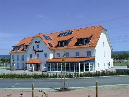 Hotel Montana Lauenau Exterior photo