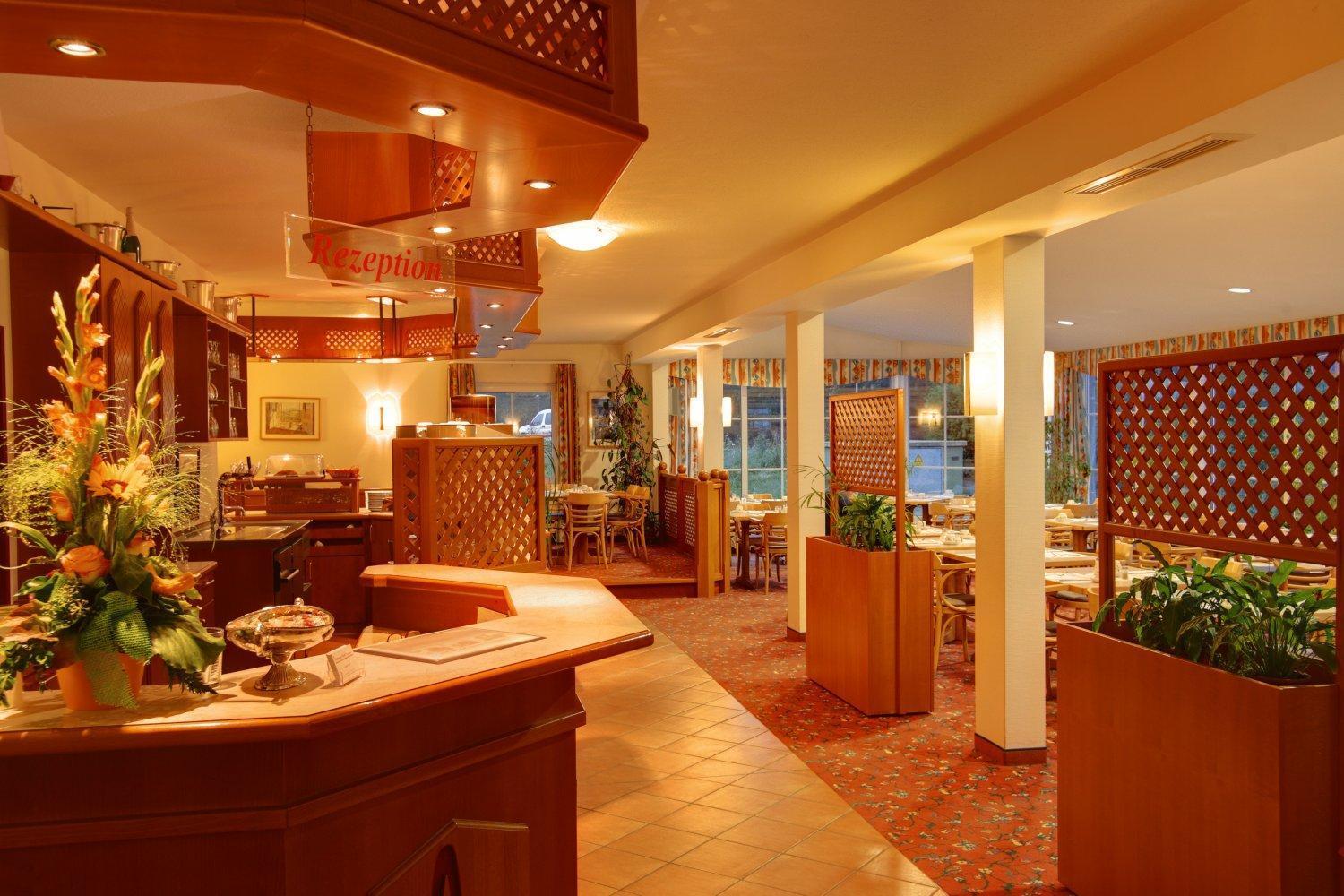 Hotel Montana Lauenau Exterior photo