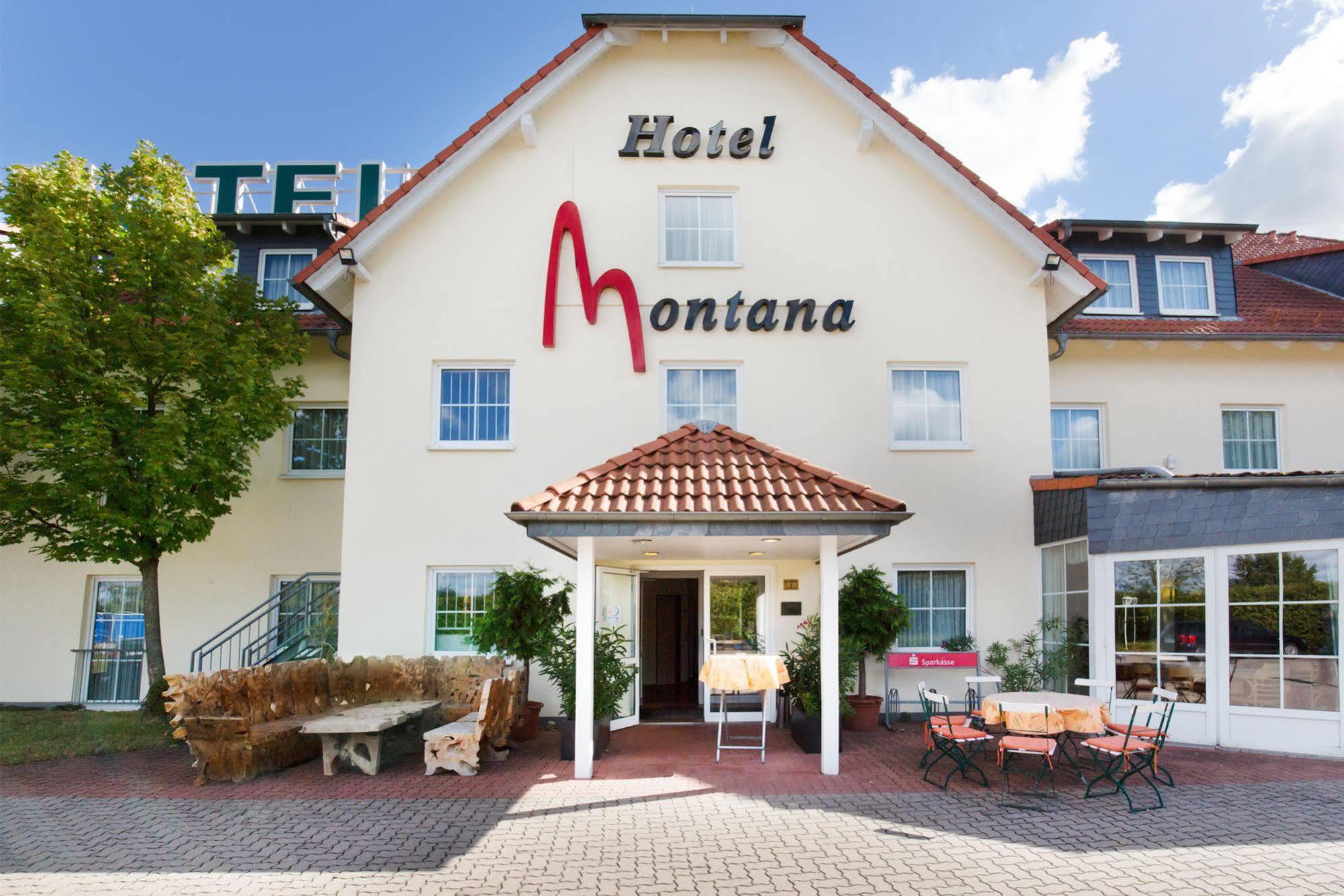 Hotel Montana Lauenau Exterior photo